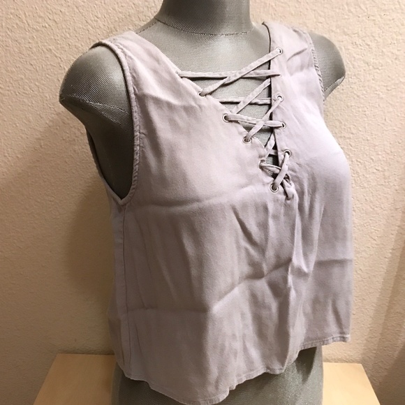 Grey Crop Tank w/Laced up front. Blouse. Misses L. Forever 21. NWT. Sexy. - Picture 4 of 11